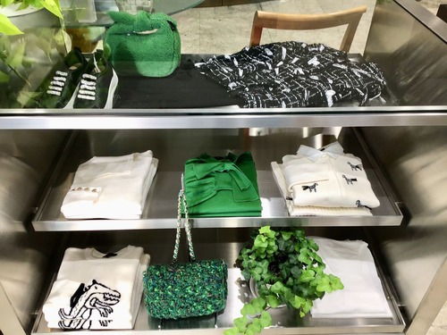 4CB497B2-CFB4-4DC8-90F1-146B0EA109AD