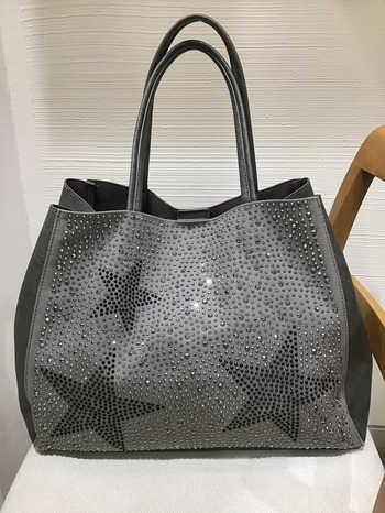 273AD82D-C9B4-4709-A470-B385DD66D40A