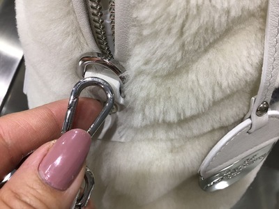 097FC1EC-BBD6-4064-AD6D-8C23A59A52DC