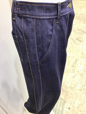 8E662E9D-4E95-4E0F-B456-1F259896D65D