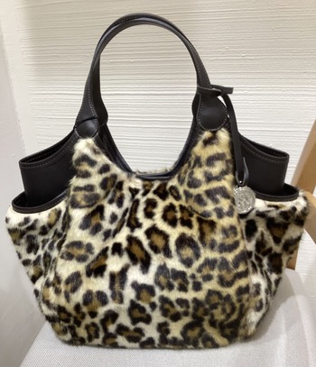 15D23825-6471-4979-B293-AB377CF21C3C