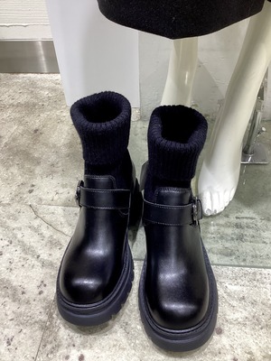 EF151ADC-BCA2-494A-BD21-C298C3E1E08A