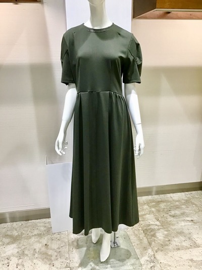 129481FE-1F28-4E3B-9710-9C2A239DBDAF