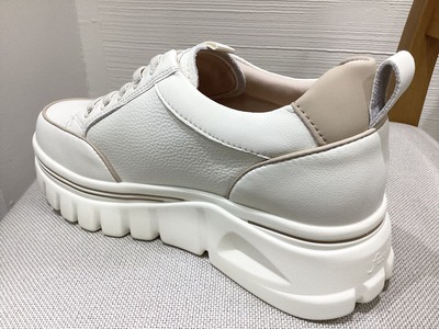 35091CCF-325A-43A3-AB38-AA50013BCB70