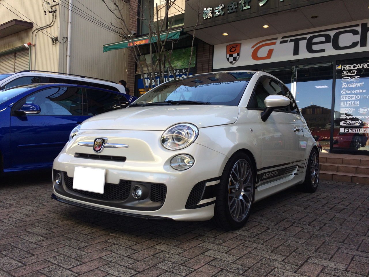 アバルト595コンペティツィオーネ Twelve Wheel Life アバルト595コンペティツィオーネ Twelve Wheel Life