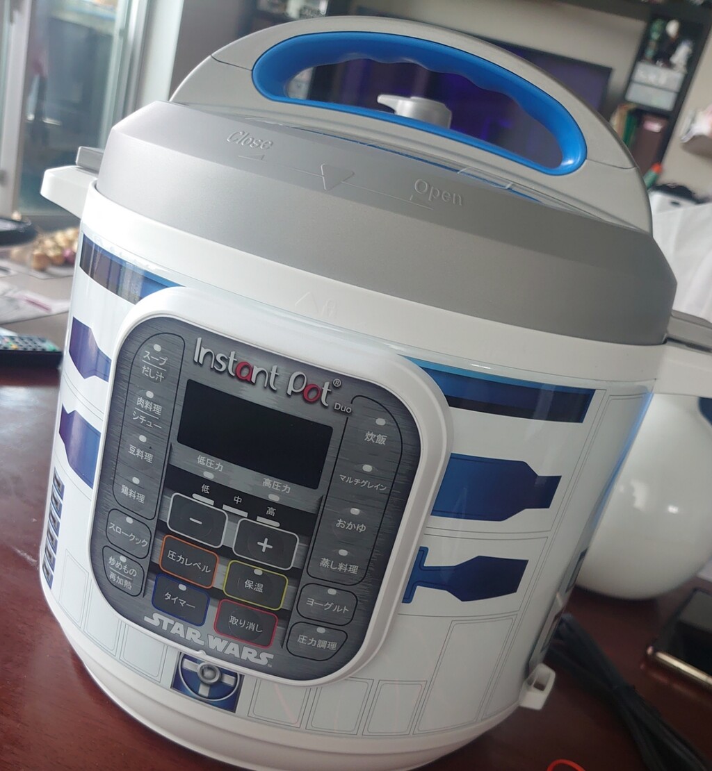 インスタントポット 電気圧力鍋 スターウォーズ限定モデルR2D2 マルチクッカーInstant Pot（インスタントポット）があなたの
