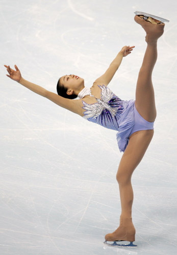 アイスショー 浅田真央転倒を偽装 Dunya ドニア アイスショー 浅田真央転倒を偽装 Dunya ドニア