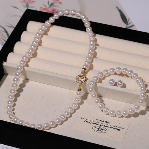 真珠ネックレス