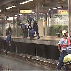 【静岡】中学生、駅ホームと電車の間に挟まれ死亡 → 事故の原因が・・・・・