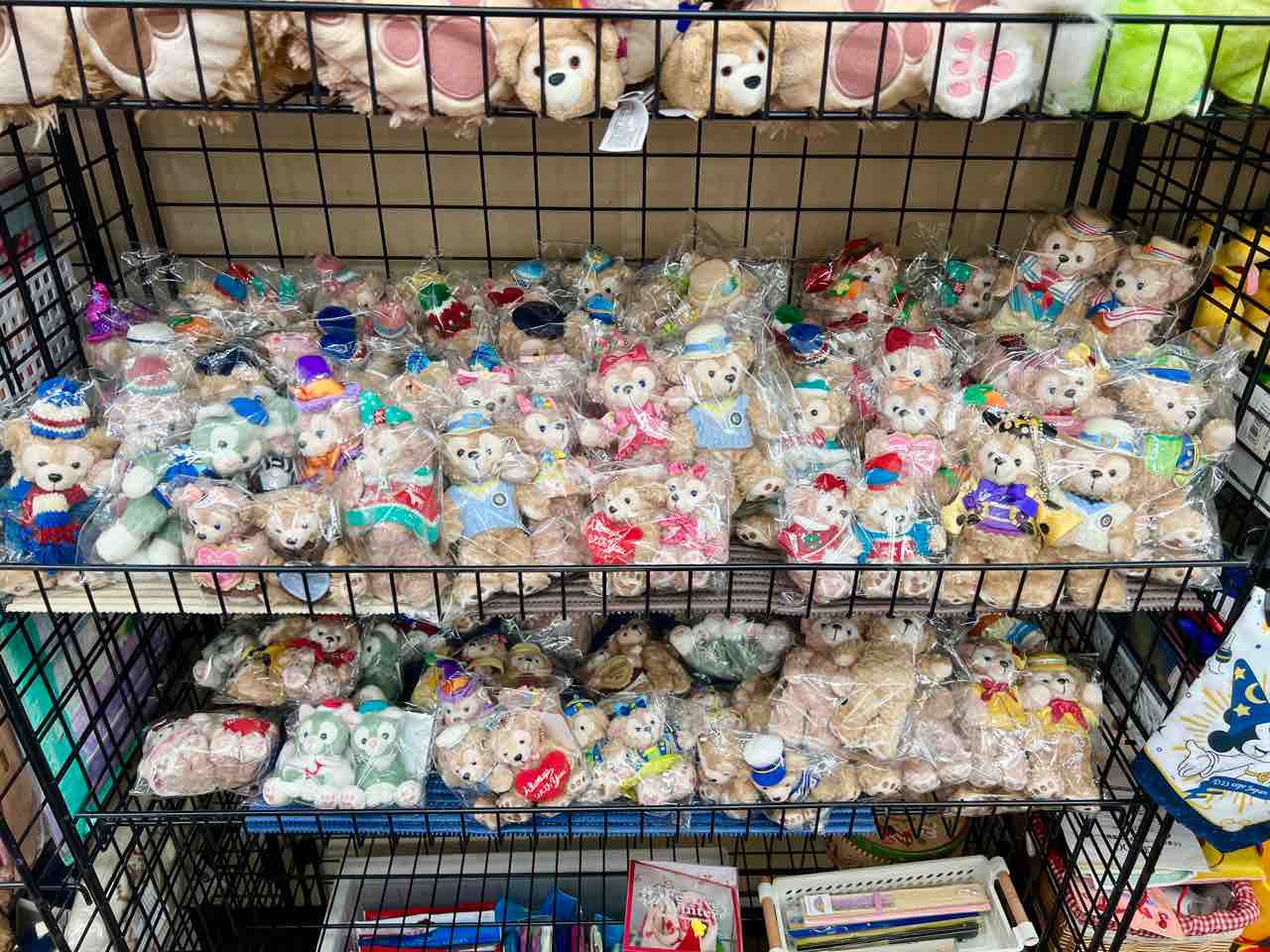 なんだこの店は ディズニー中古グッズの店 噂のdヲタくんのディズニーレポート なんだこの店は ディズニー中古グッズの店 噂のdヲタくんのディズニーレポート