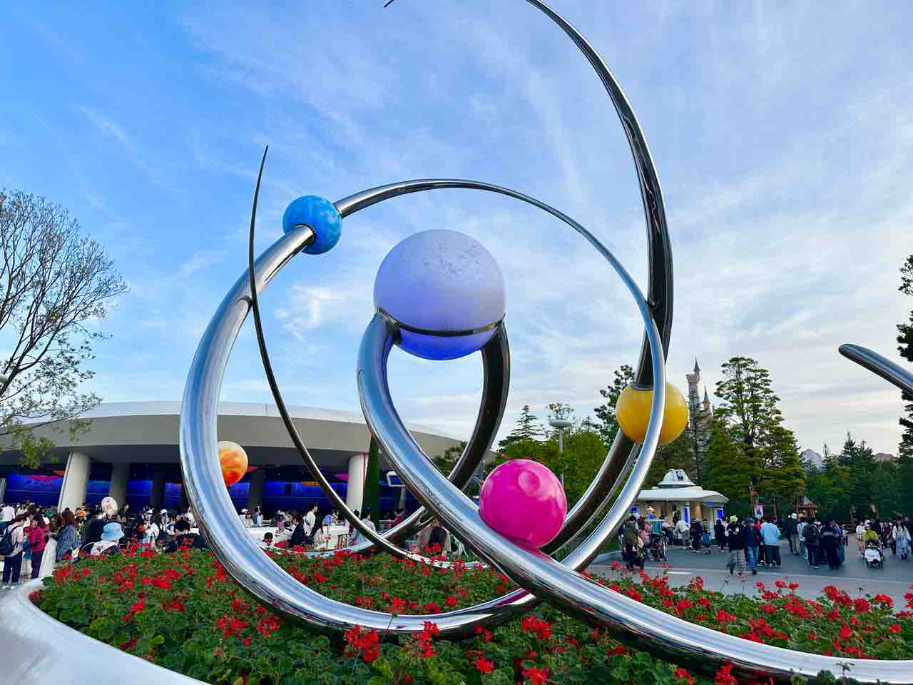 地球にある隠れミッキー！ : 噂のDヲタくんのディズニーレポート
