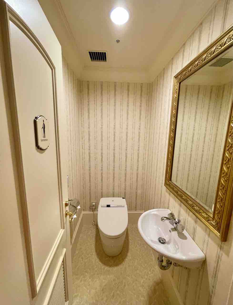 こんな部屋あったの 屋上につながる秘密の部屋 ディズニーランドホテル 噂のdヲタくんのディズニーレポート