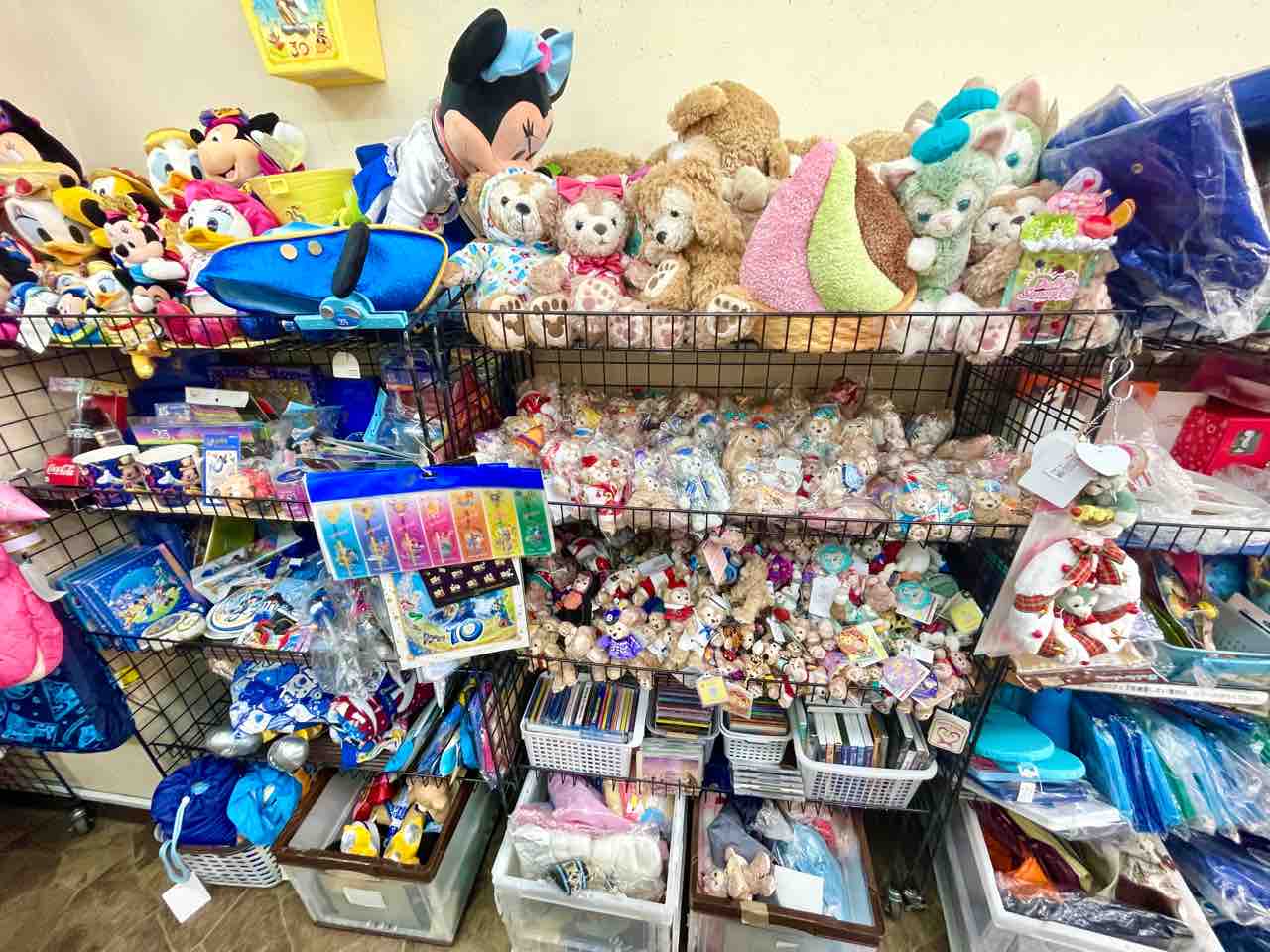 懐かしの掘り出し物がたくさん 新大久保の中古ディズニーグッズ販売所 噂のdヲタくんのディズニーレポート 懐かしの掘り出し物がたくさん 新大久保の中古ディズニーグッズ販売所 噂のdヲタくんのディズニーレポート