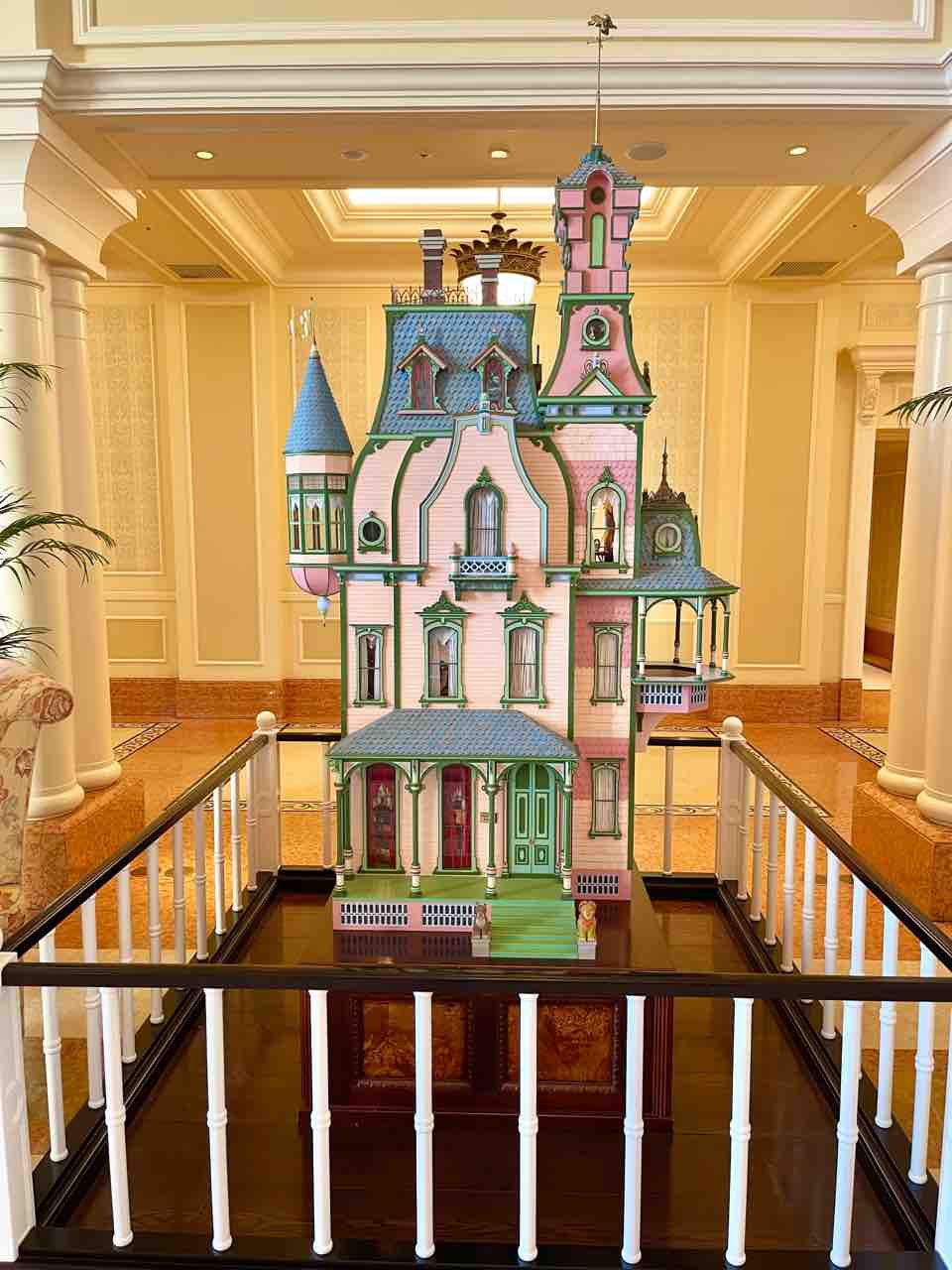 豆知識 ハイブリッジハウスって知ってます ディズニー レジェンド高橋政知さん High Bridge House 噂のdヲタくんのディズニー レポート