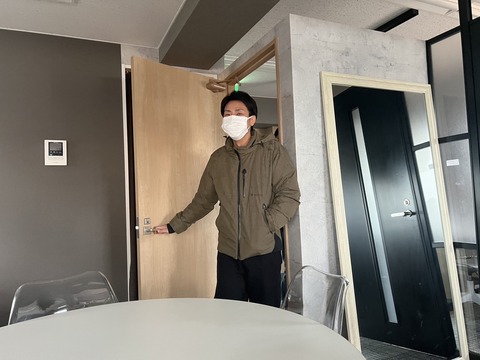佐々木登場