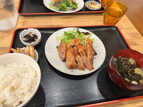 LINE_ALBUM_230222
