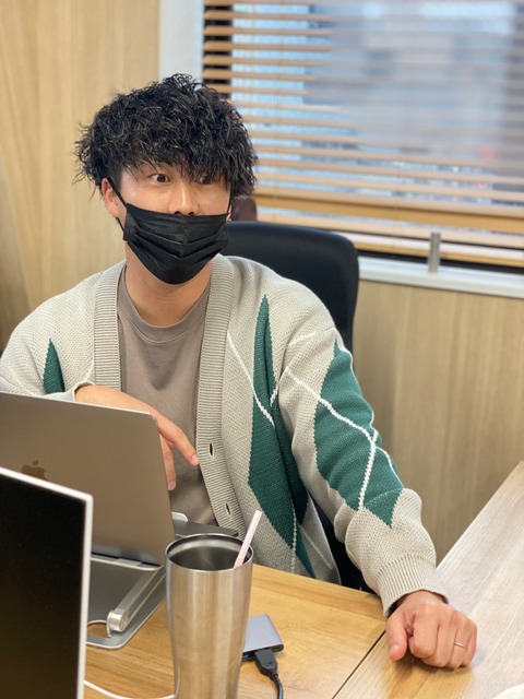 LINE_ALBUM_221007