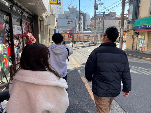 お店を探しに