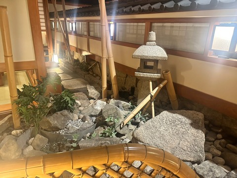 LINE_ALBUM_230306_13