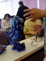なかなか、歩容が決まらず、タクミ6が悩む。