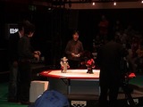 投げ技を共に繰り出しダウンを取ったレトロとオムニ、鳥肌が立った試合だった