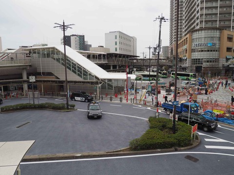 20230321JR駅前 (1)