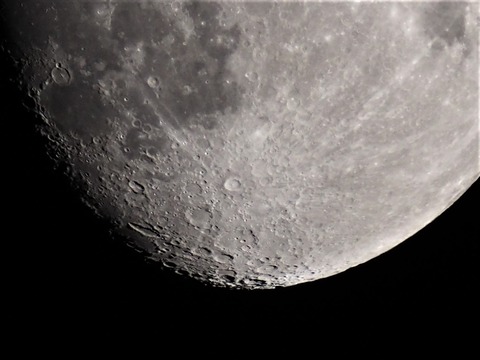 高槻の夜空 上弦の月を撮影してみる 2023年5月31日 : 高槻Network新聞