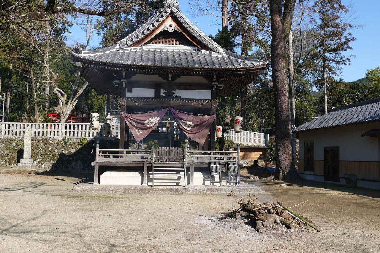 お正月の地域の神社やお寺のようす おでかけ編も 年 高槻network新聞