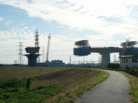 20250927新名神国道堤防 (40)