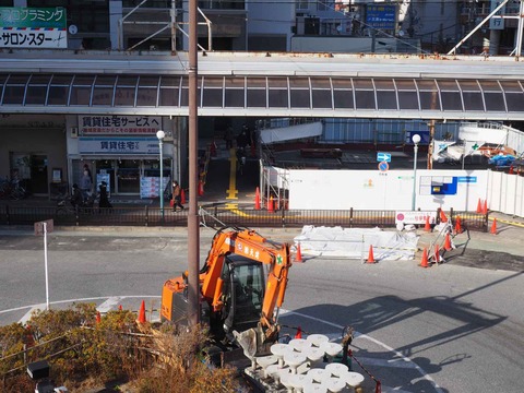 20220206駅前工事 (2)