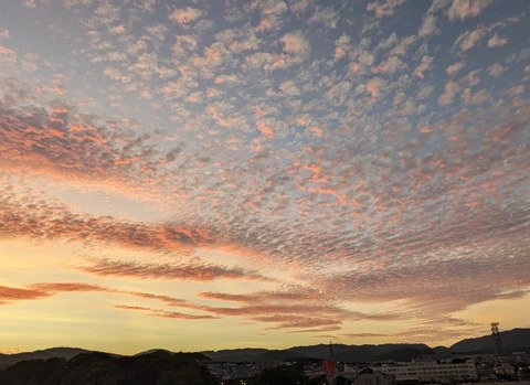 高槻の夕焼け 梅雨開けの初夏に見られた夕焼け 2026年7月13日 : 高槻