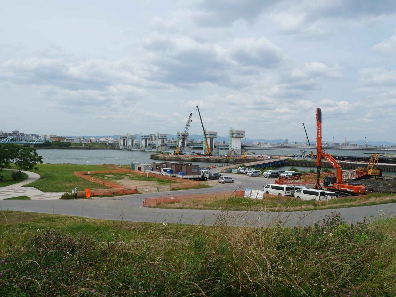 淀川の舟運 大阪・関西万博に向けての淀川大堰閘門の建設状況