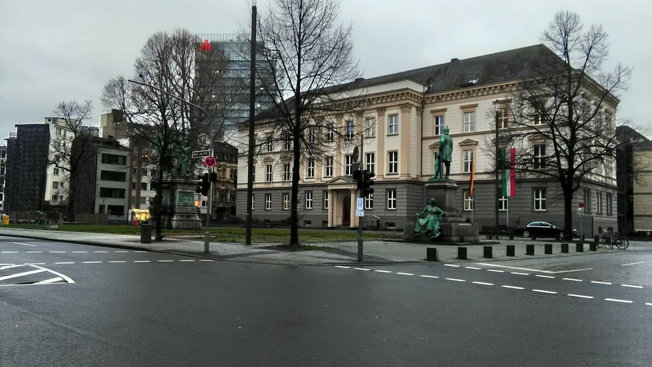 ドイツ ライン川沿い デュッセルドルフ コロナの影響が大きい街のようすを高槻と比較してみる 21年1月 高槻network新聞 ドイツ ライン川沿い デュッセルドルフ コロナの影響が大きい街のようすを高槻と比較してみる 21年1月 高槻network新聞