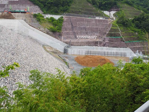 20220710安威川ダム工事 (1)