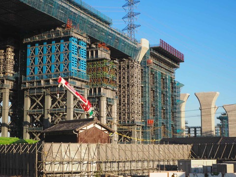 20251124新名神JR付近 (5)