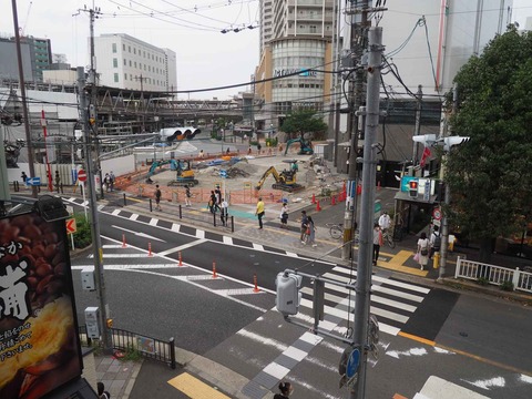 20220919JR北側階段 (1)