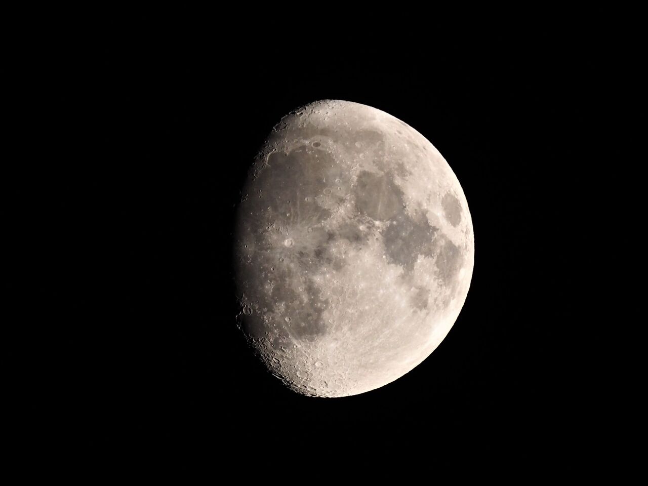 夜月 星月夜 – BEVERLY