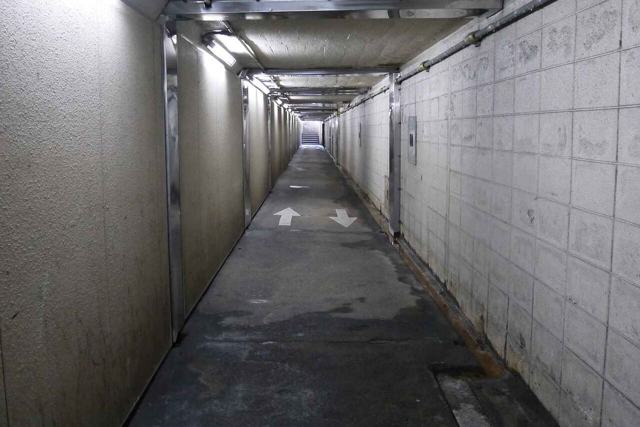 Jr高槻駅の歩行者専用の地下通路が工事が終わってる しかし変化点がよくわからなかった 高槻network新聞