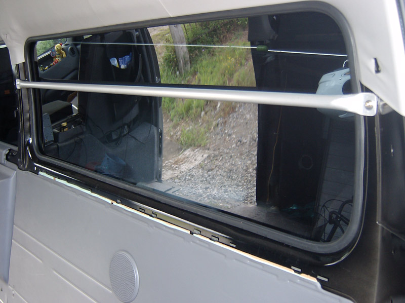 Ｅ２６　キャラバン　ウィンドガードバー E26 キャラバン ウィンドガードバー E26 キャラバン ウィンド