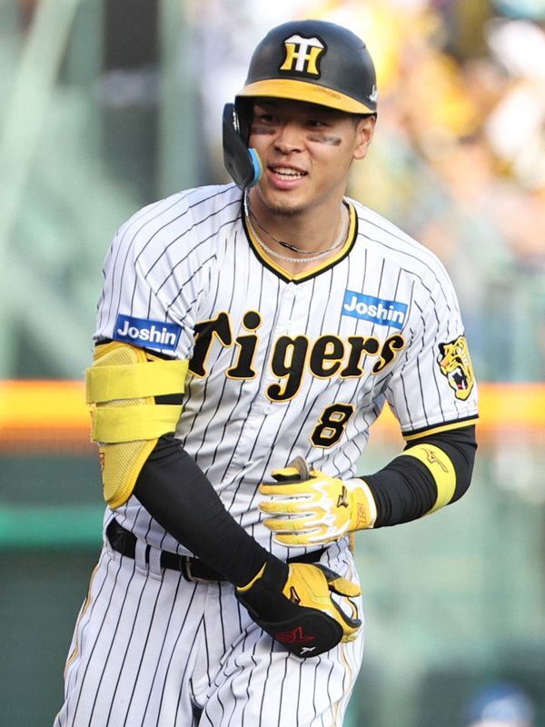 「何で俺や」とボヤき…阪神・佐藤輝明、怠慢プレーでの“二軍行き”から復帰しても懸念される理由