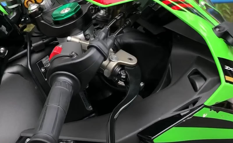 カワサキZX-10R リッターSSに試乗したら手こずった : 50歳元2st