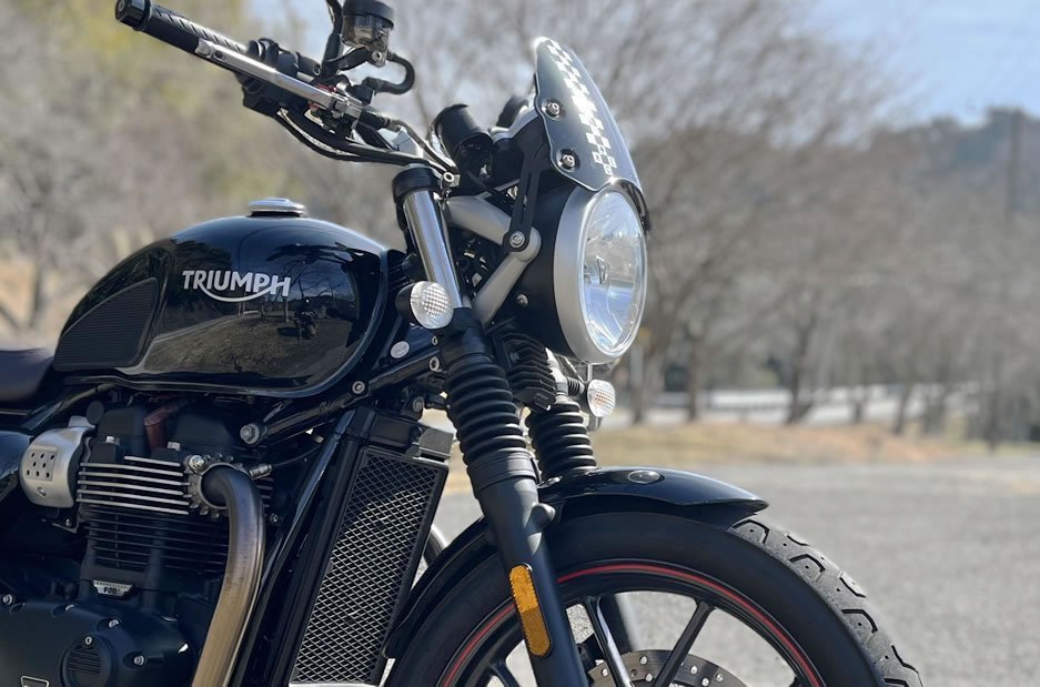 これはオススメTRIUMPHのストリートツイン（スピードツイン900