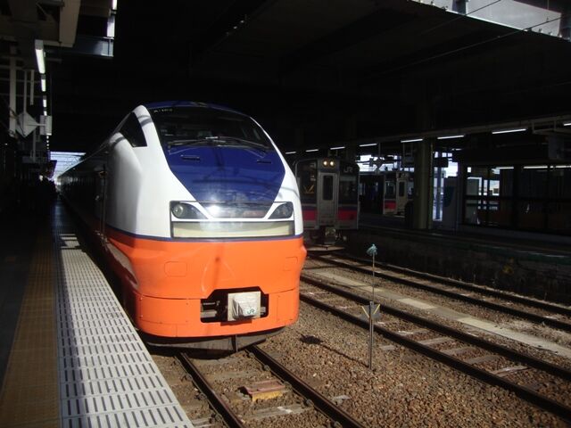 特急 つがる1号 青森行 E751系 E751 特急 つがる1号 青森行 E751系 E751