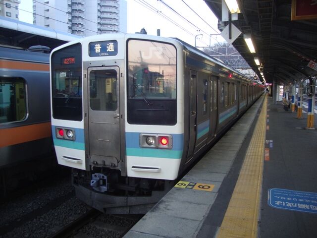 Jr中央本線 427m 普通 松本行 211系2000番台 E751