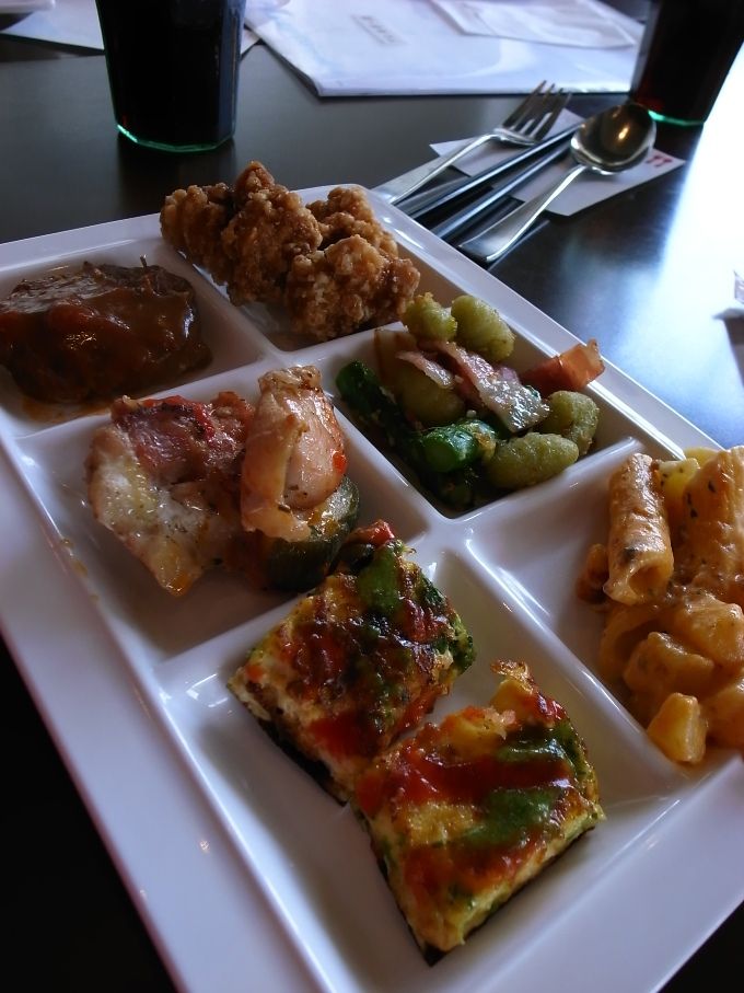 Buffet Ex Blue ららぽーと横浜 1 の食卓 Buffet Ex Blue ららぽーと横浜 1 の食卓