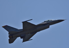 F16-9_00007