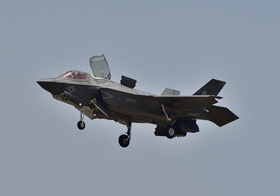 F35-10_00007