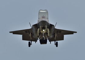 F35-12_00009