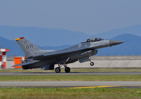 F16-16_00013