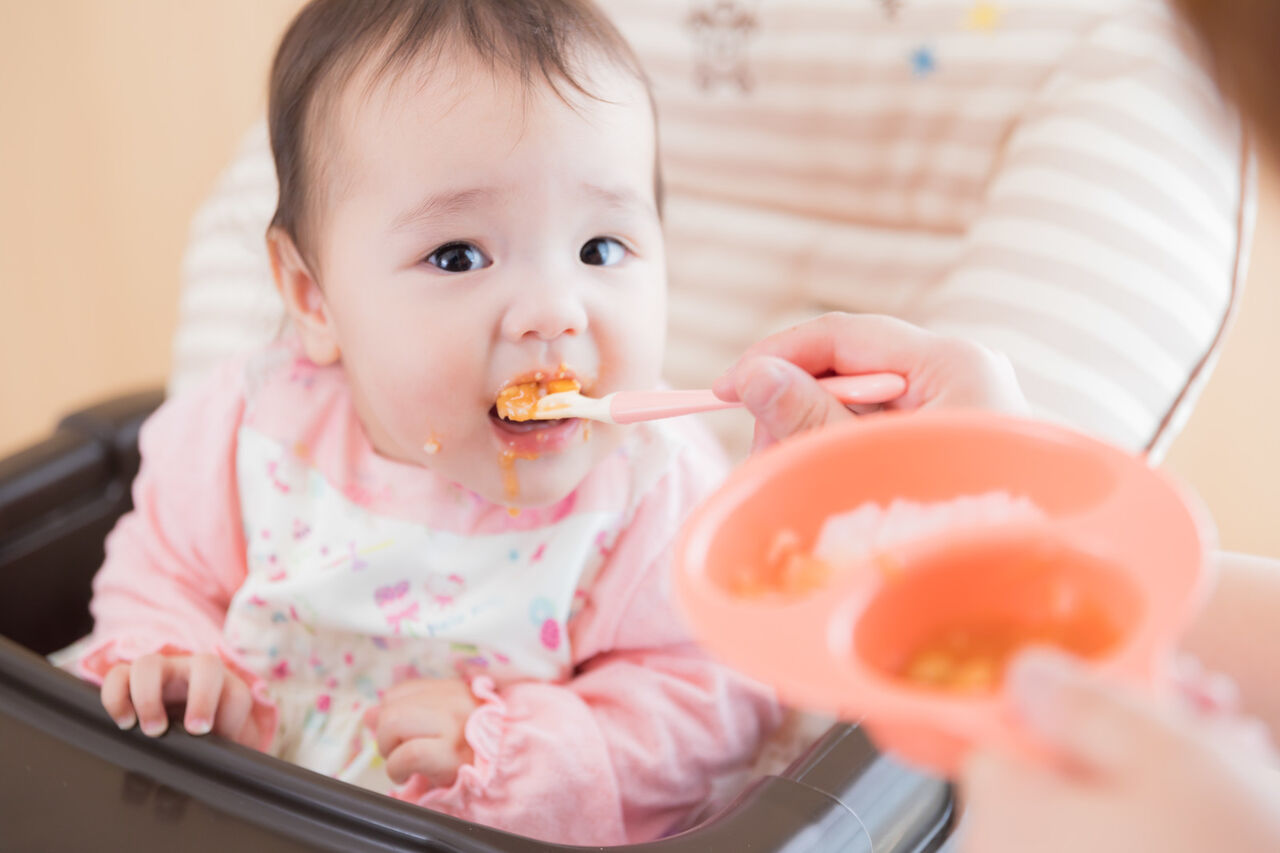 今注目のblwとは 離乳食が楽になる 食べないってホント 実際にやってみた パパログ 営業係長の子育てハック 今注目のblwとは 離乳食が楽になる 食べないってホント 実際にやってみた パパログ 営業係長の子育てハック
